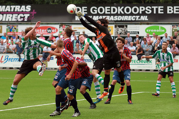 SC Genemuiden - v.v. Katwijk (Foto Helmich Lubberts).